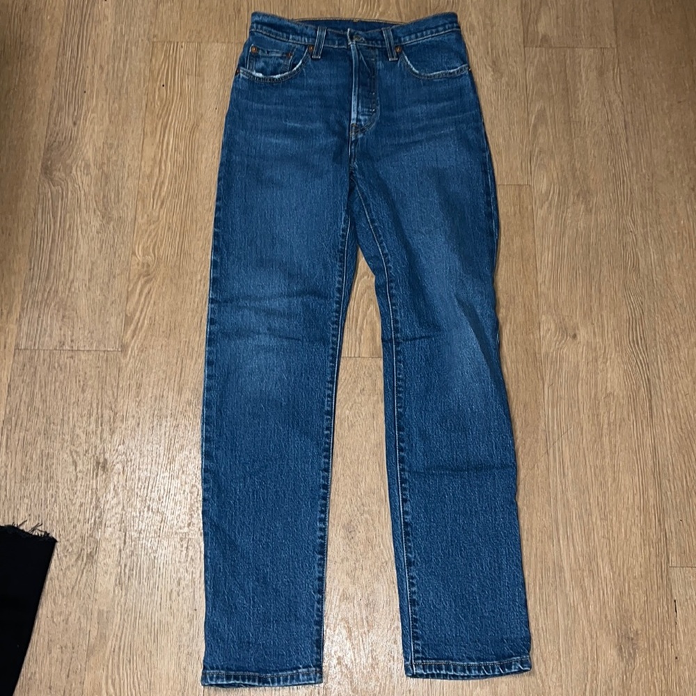 Levi’s blue 501 high waisted straight leg jeans